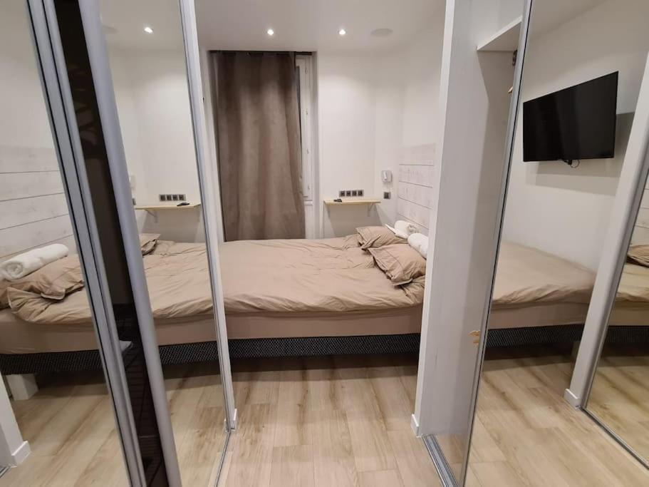 Suresnes : 2 Pieces Cosy Apartment Luaran gambar